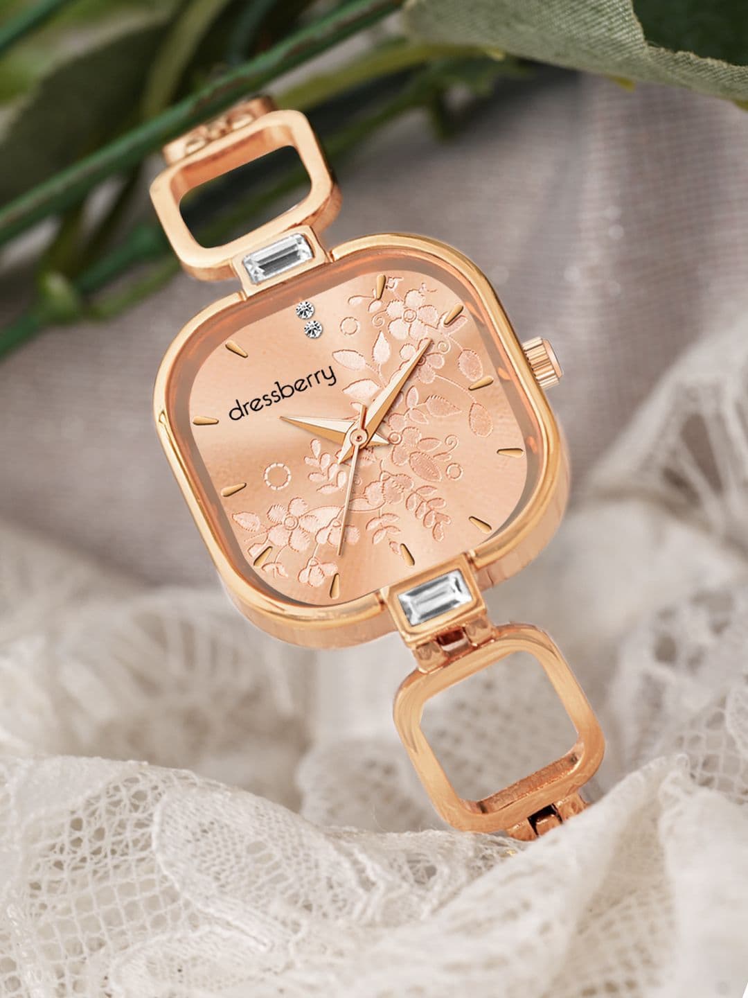 DressBerry Women Embellished Dial & Bracelet Style Straps Analogue Watch HOBDB-251-RG - view 1