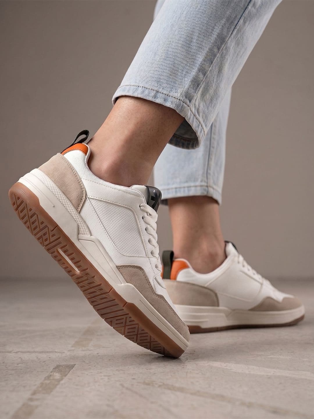 HRX by Hrithik Roshan Men Colourblocked Sneakers - view 1