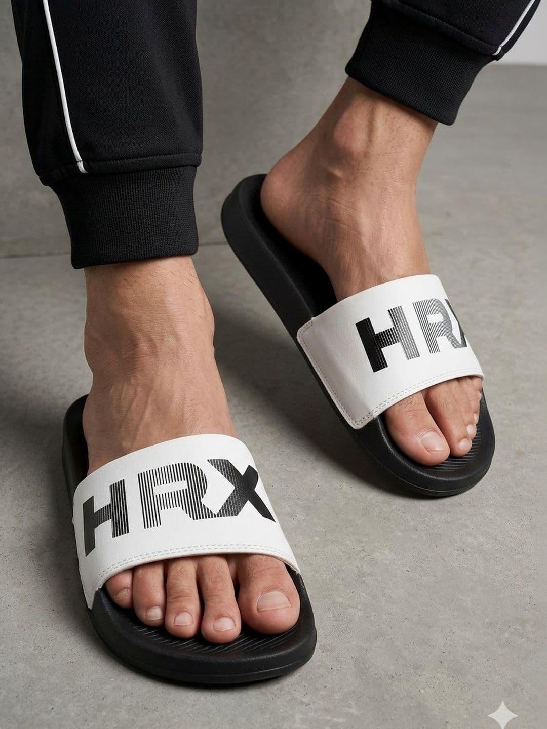 HRX by Hrithik Roshan Unisex Printed Sliders - view 1