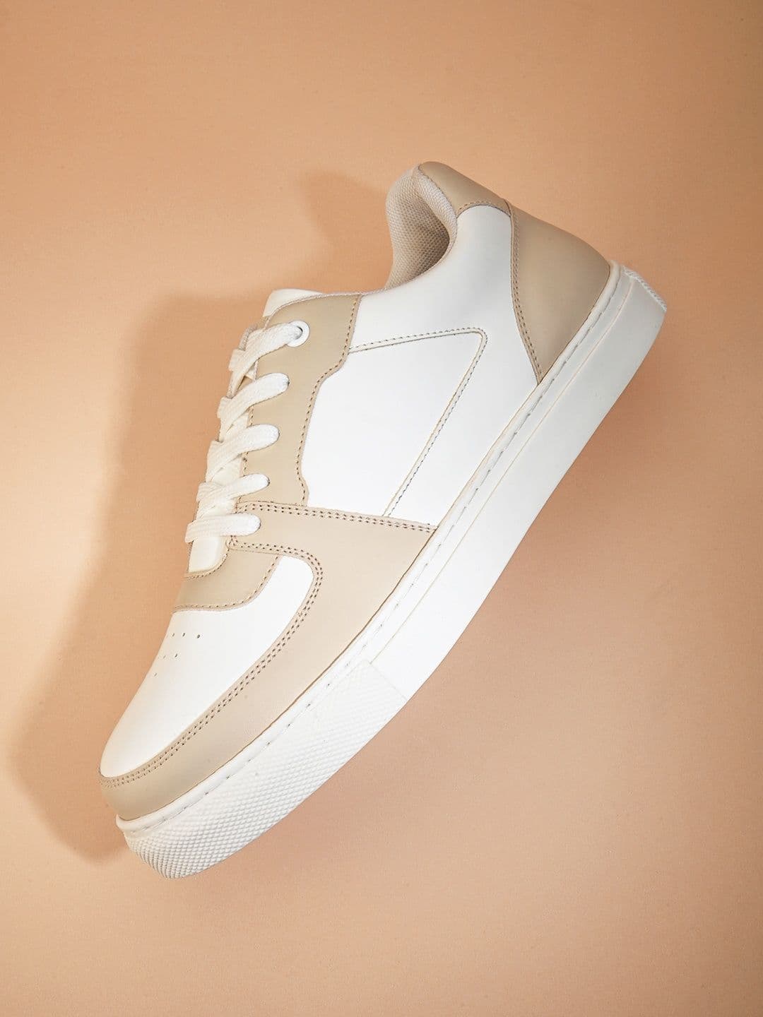 HRX by Hrithik Roshan Women White & Beige Lightweight Comfort Insole Basics Sneakers - view 1