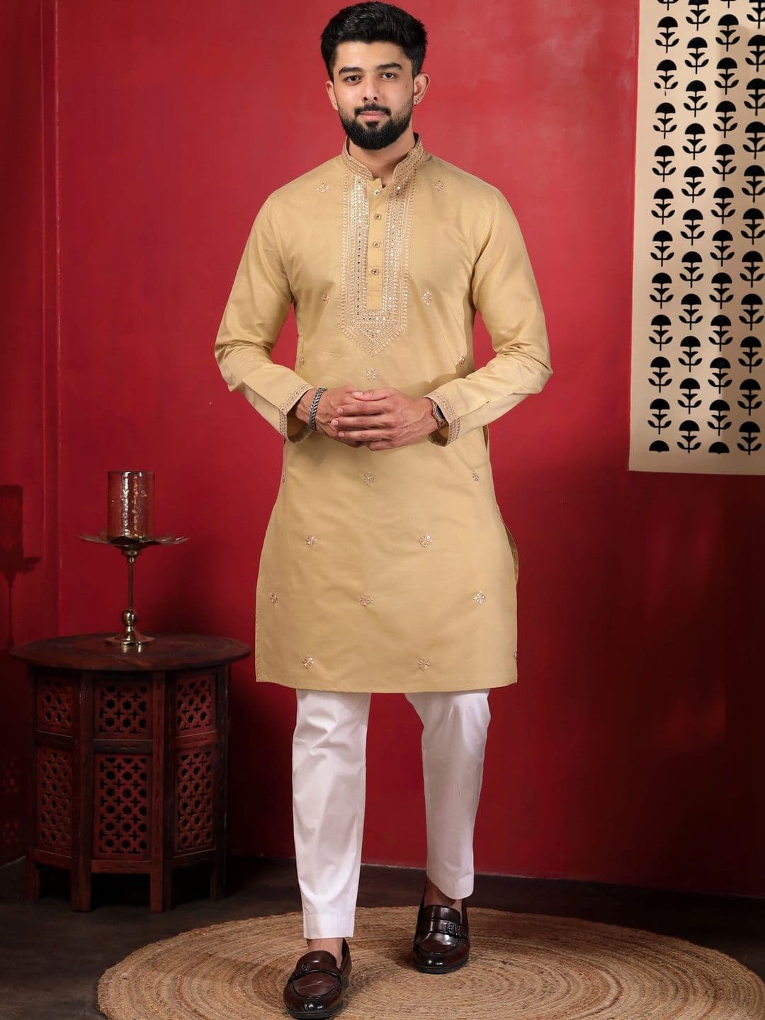 Koshin Men Ethnic Motifs Embroidered Mirror Work Kurta - view 1