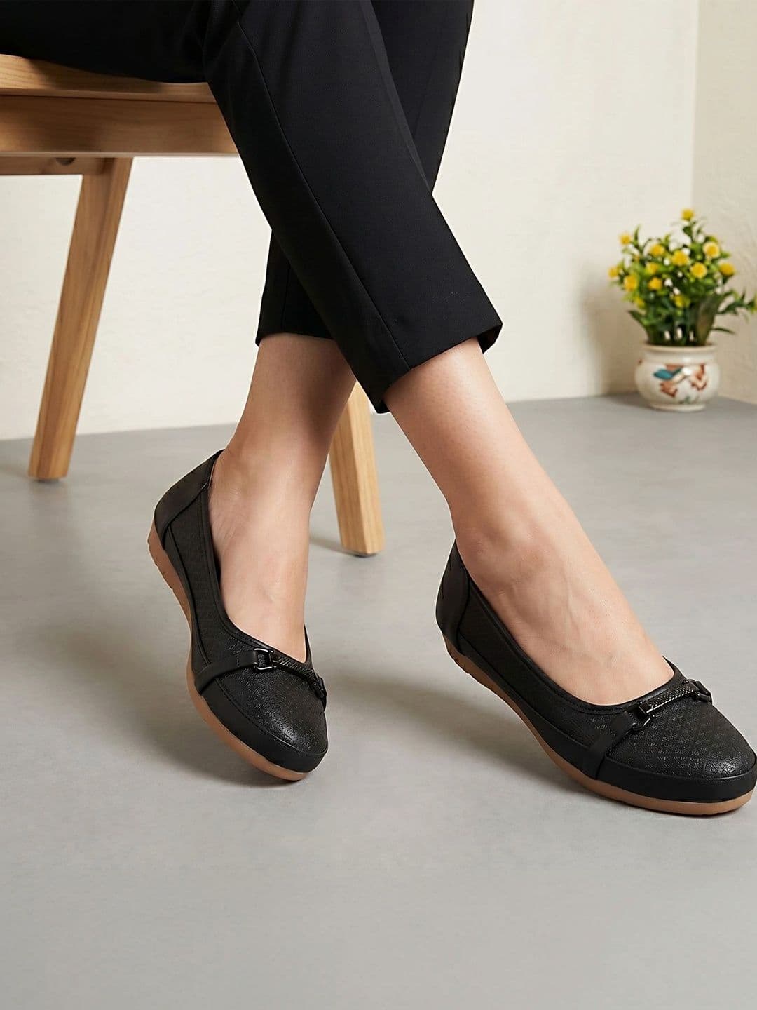 Roadster Women Textured Ballerinas - view 1