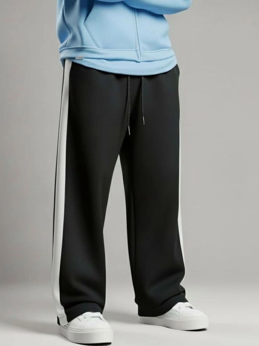 Daphne Maurier Men Regular Fit Colourblocked Training Track Pants - view 1