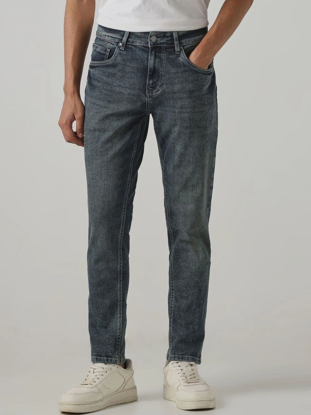 Global Jeans Men Regular Fit Mid-Rise Jeans - view 1