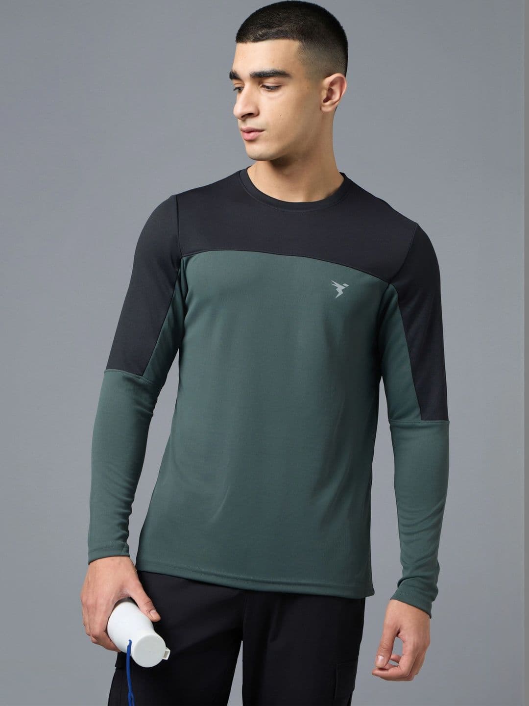 Technosport Men Brand Logo Colourblocked Slim Fit T-shirt - view 1