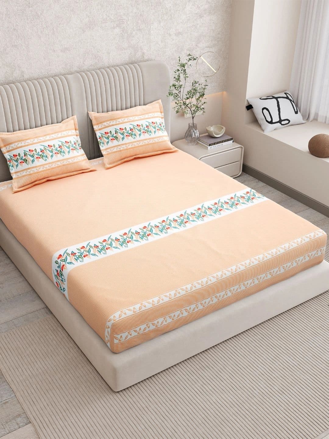 Sangria Peach-Coloured Floral 160 TC King Bedsheet with 2 Pillow Covers - view 1