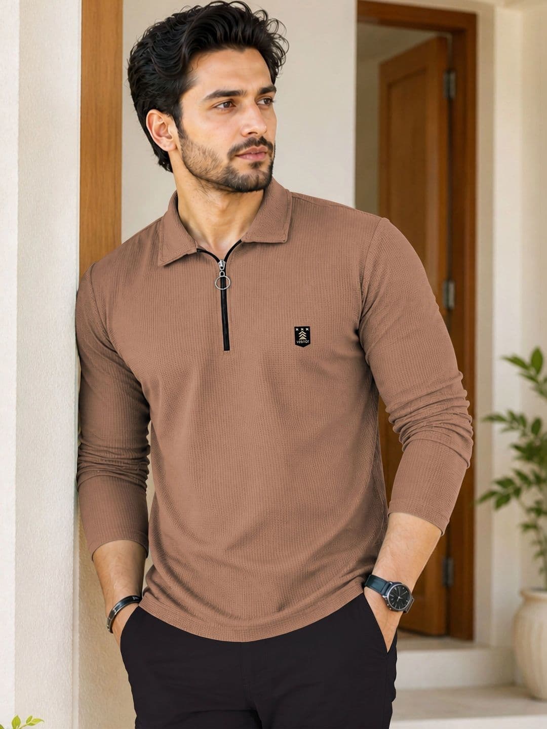 VeBNoR Men Brand Logo Polo Collar T-shirt - view 1