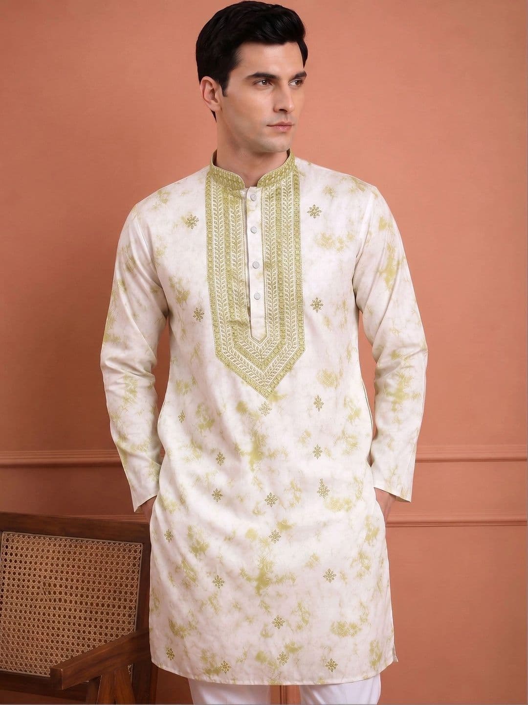 House of Pataudi Men Printed Thread Work Kurta - view 1