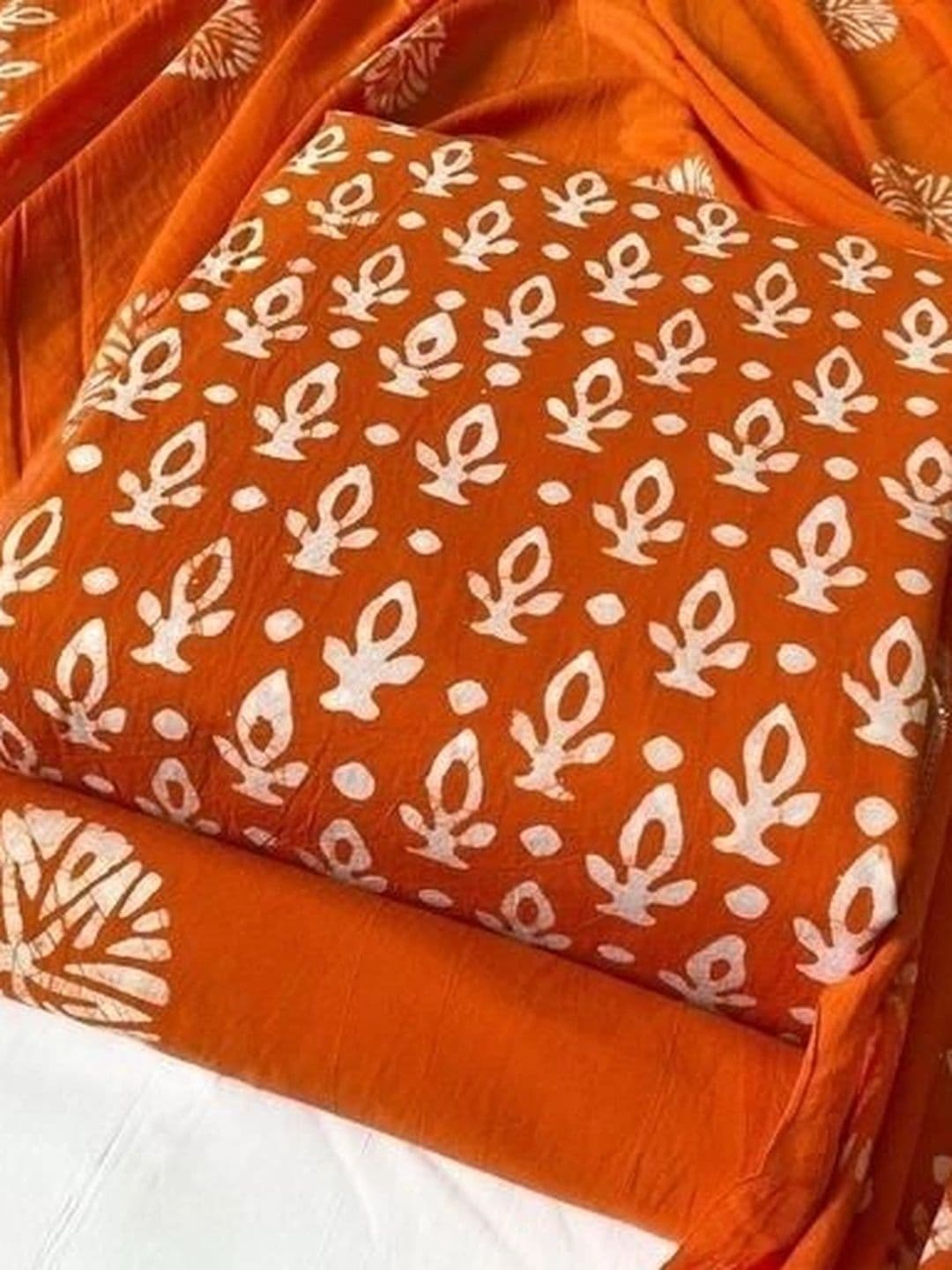 VAIBHAV COTTON Printed Pure Cotton Unstitched Dress Material - view 1