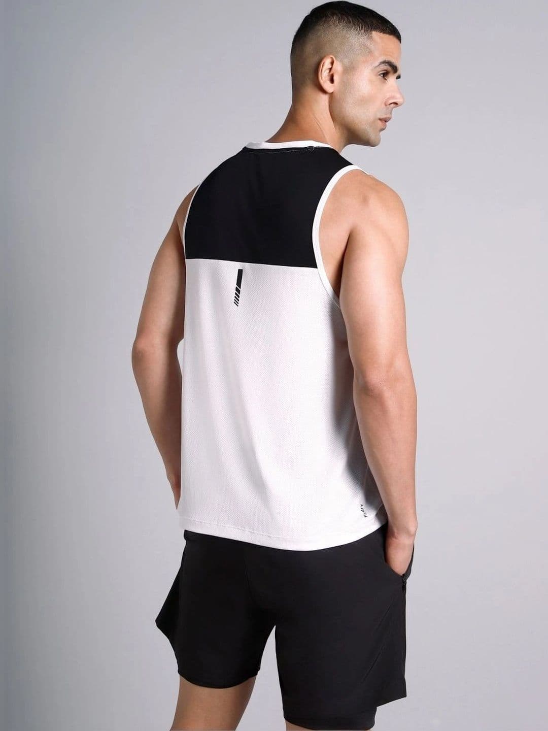 CULT Men Brand Logo Colourblocked Moisture Wicking T-shirt - view 1