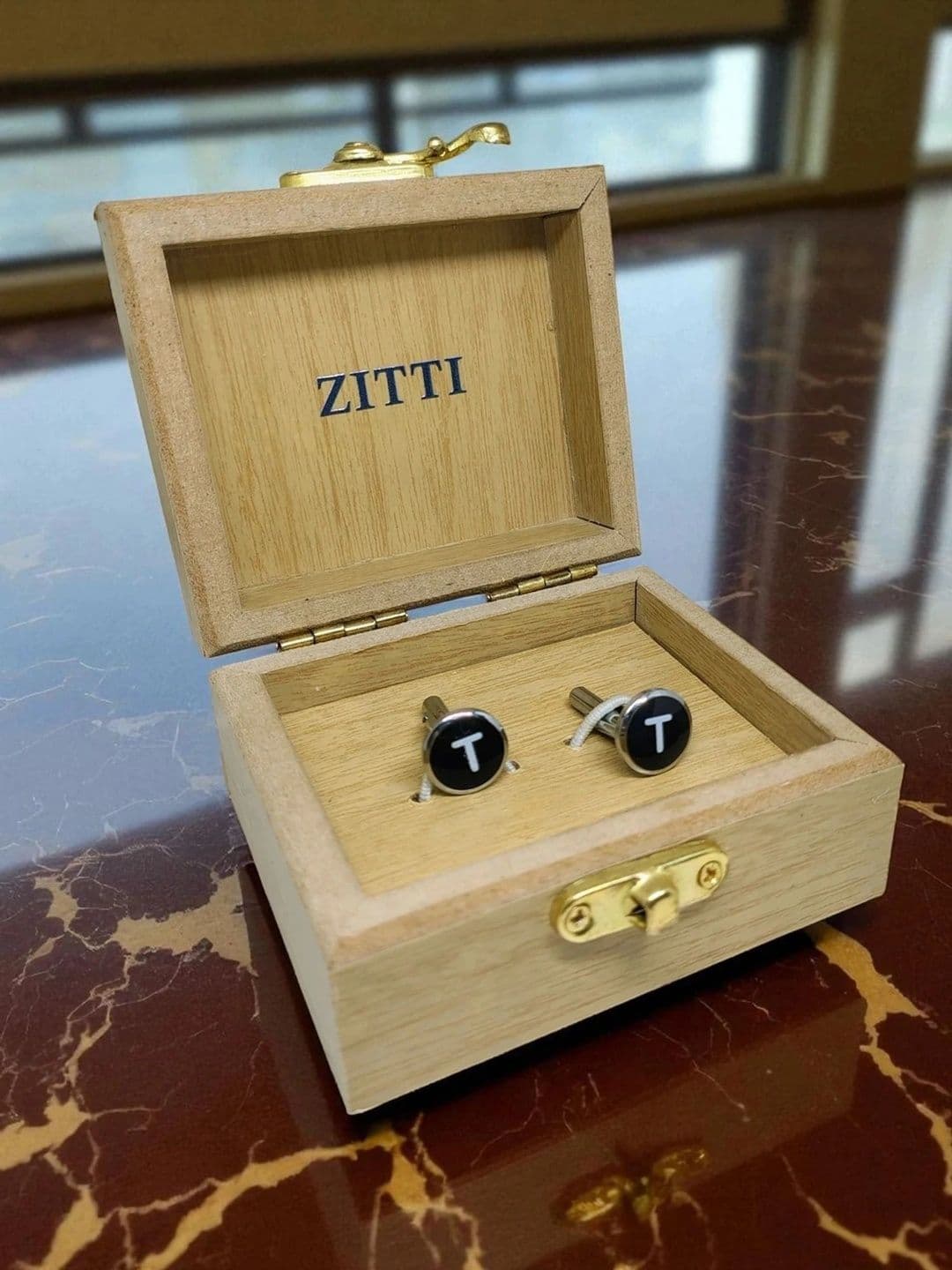 ZITTI Cufflink - view 1