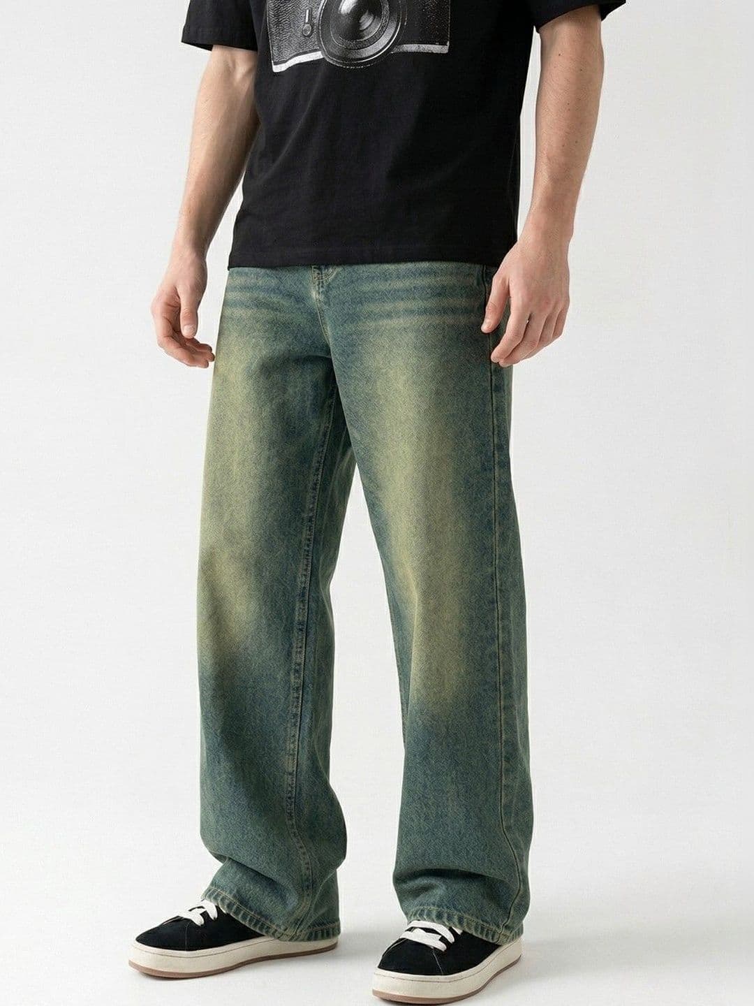 HERE&NOW Men Relaxed Fit Mid-Rise Stretchable Jeans - view 1
