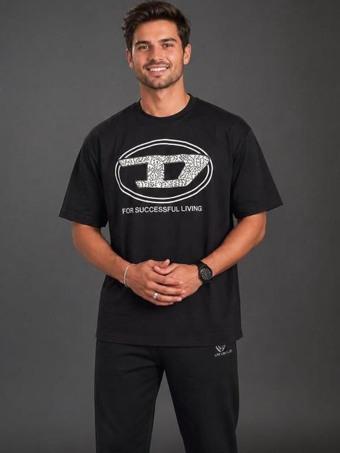 UTCV Men Brand Logo Printed T-shirt - view 1