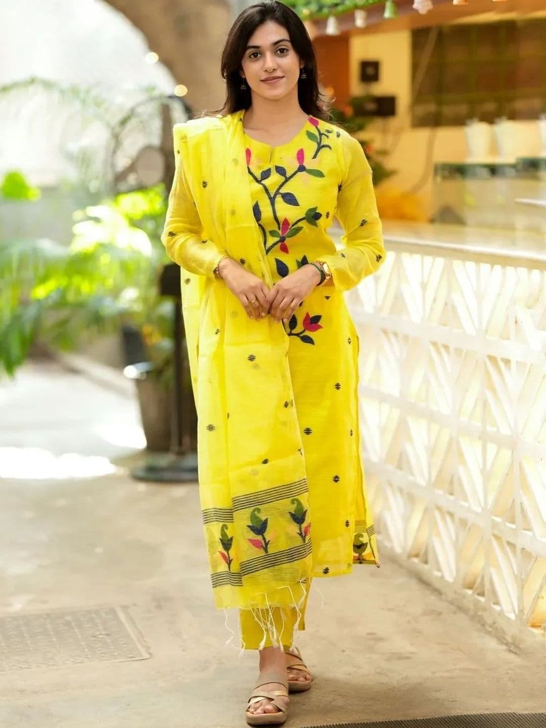 ZARVELA Women Floral Printed Regular Pure Cotton Kurta with Trousers & With Dupatta - view 1