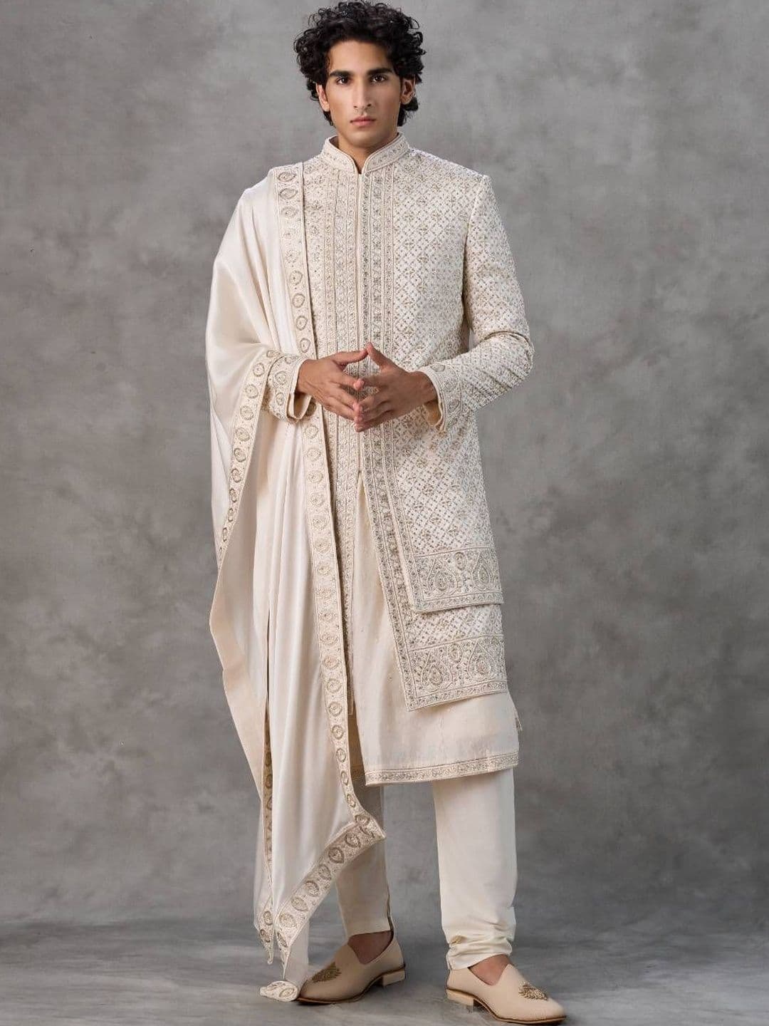 Twamev Aari Embroidered Sherwani Set With Dupatta - view 1