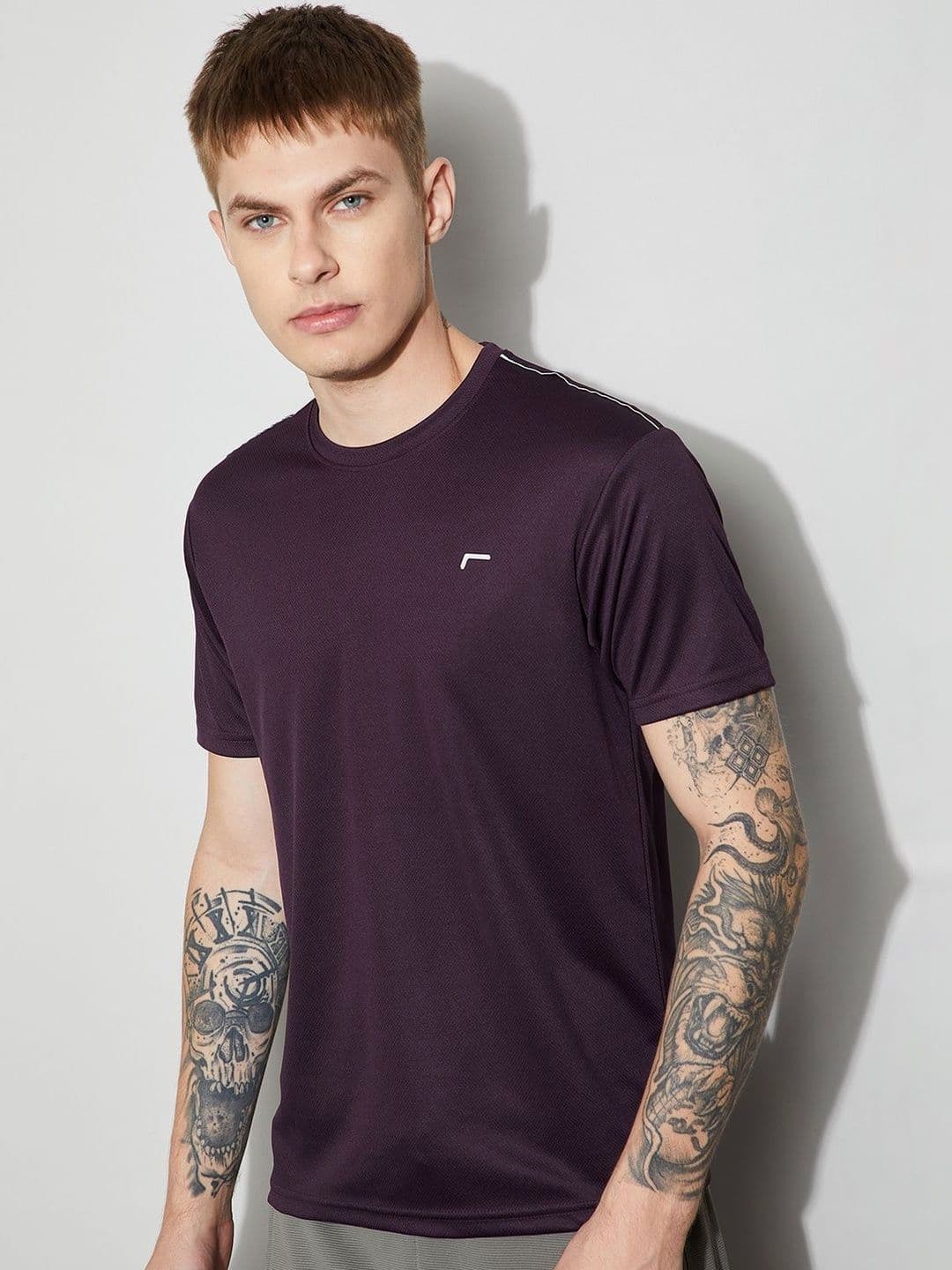 Fame Forever by Lifestyle Men Brand Logo T-shirt - view 1