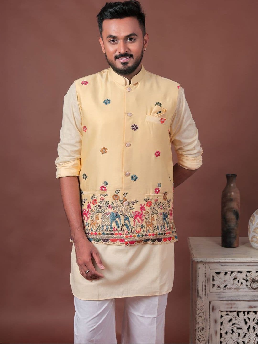 Varbandhan Men Open Front Jacket with Embroidered - view 1