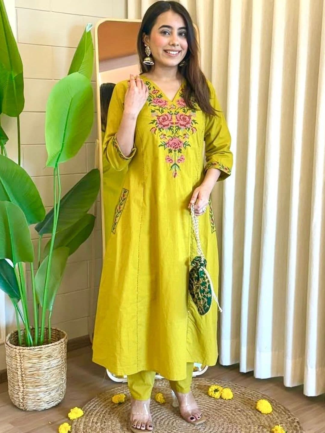 SEAKART Women Floral Embroidered Regular Thread Work Kurta with Trousers - view 1