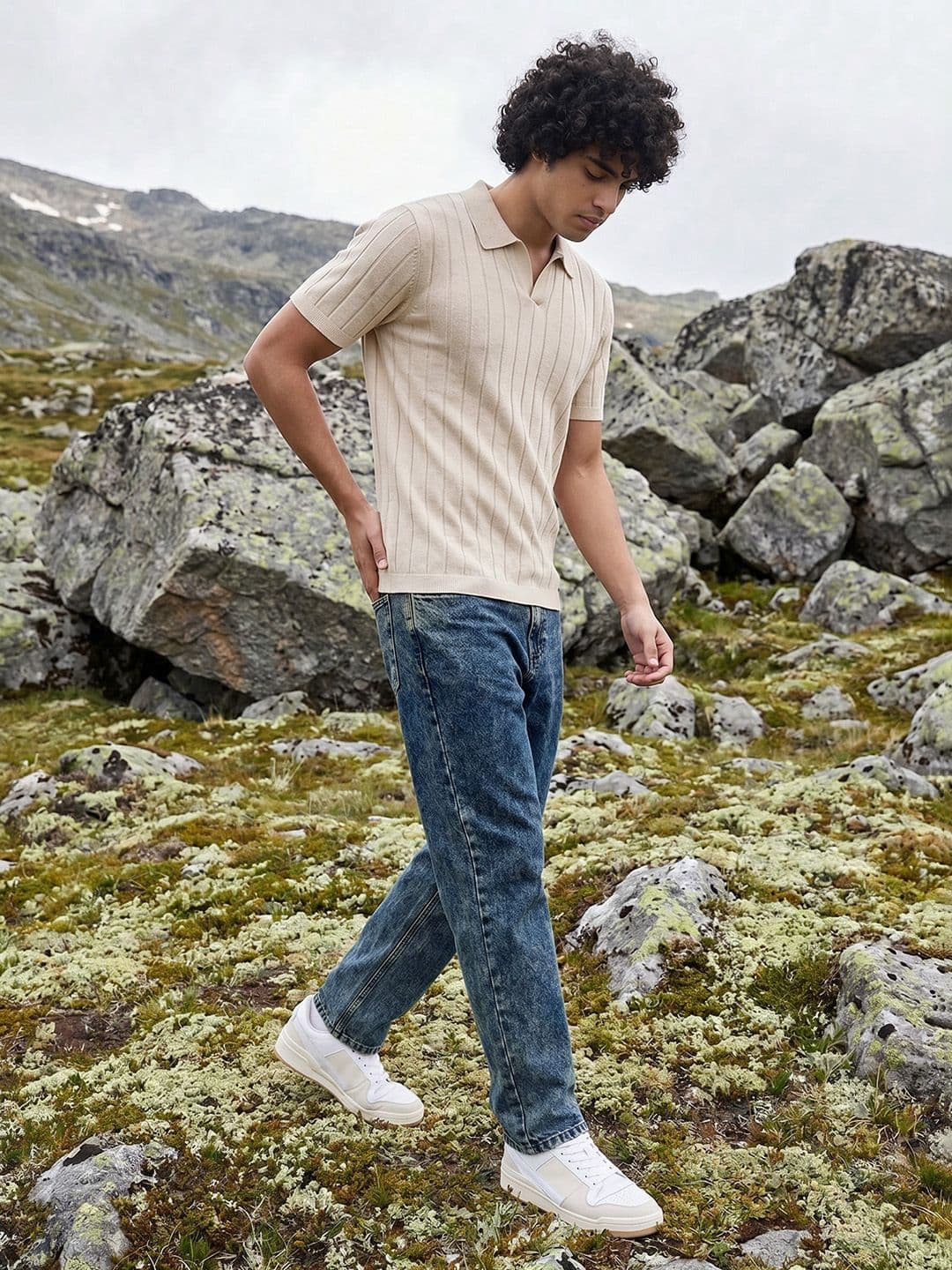 The Roadster Life Co. Men Relaxed Fit Stretchable Jeans - view 1