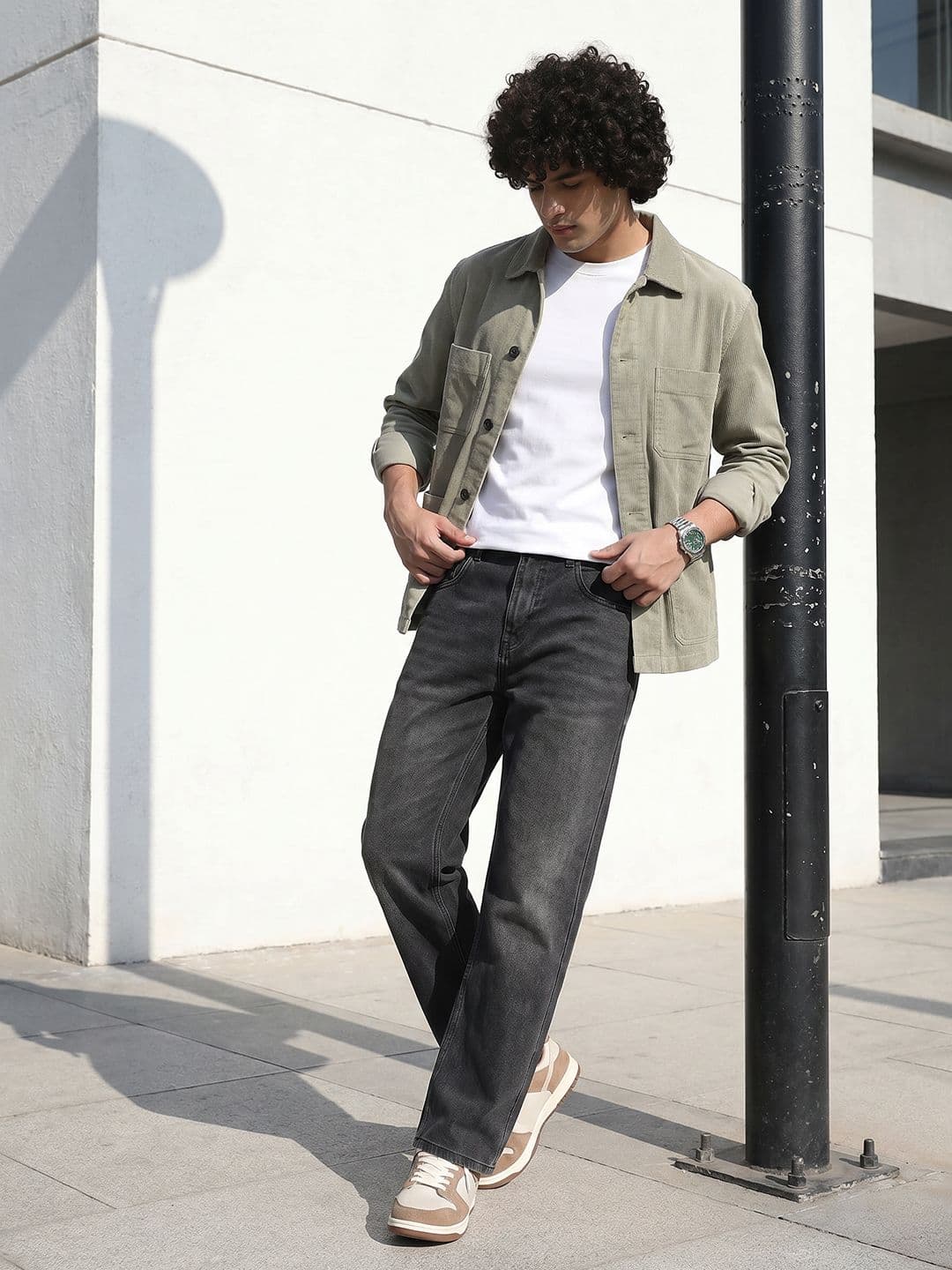 The Roadster Life Co. Men Relaxed Fit Light Fade Jeans - view 1