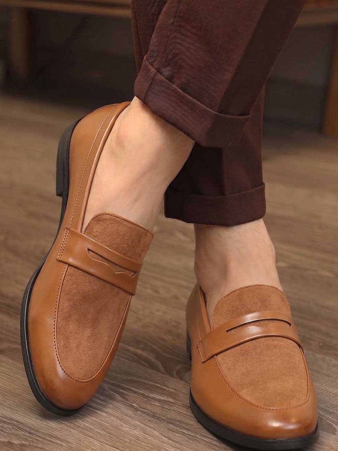 HERE&NOW Men Tan Brown Round-Toe Formal Loafers - view 1