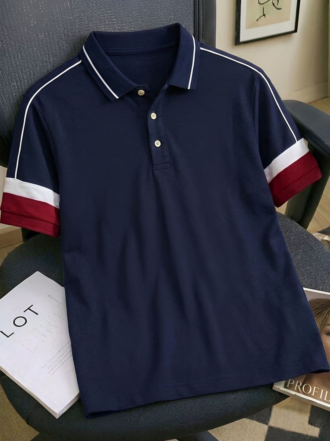 Leotude Men Colourblocked Polo Collar Pockets T-shirt - view 1