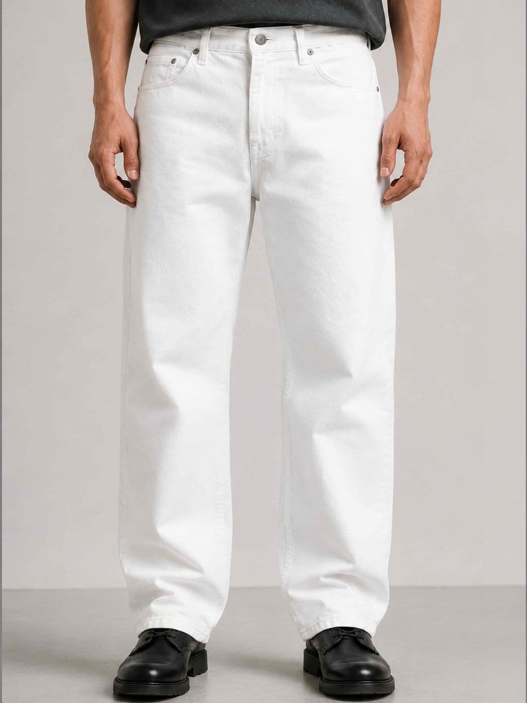 Roadster Men Comfort Straight Fit Mid-Rise Jeans - view 1
