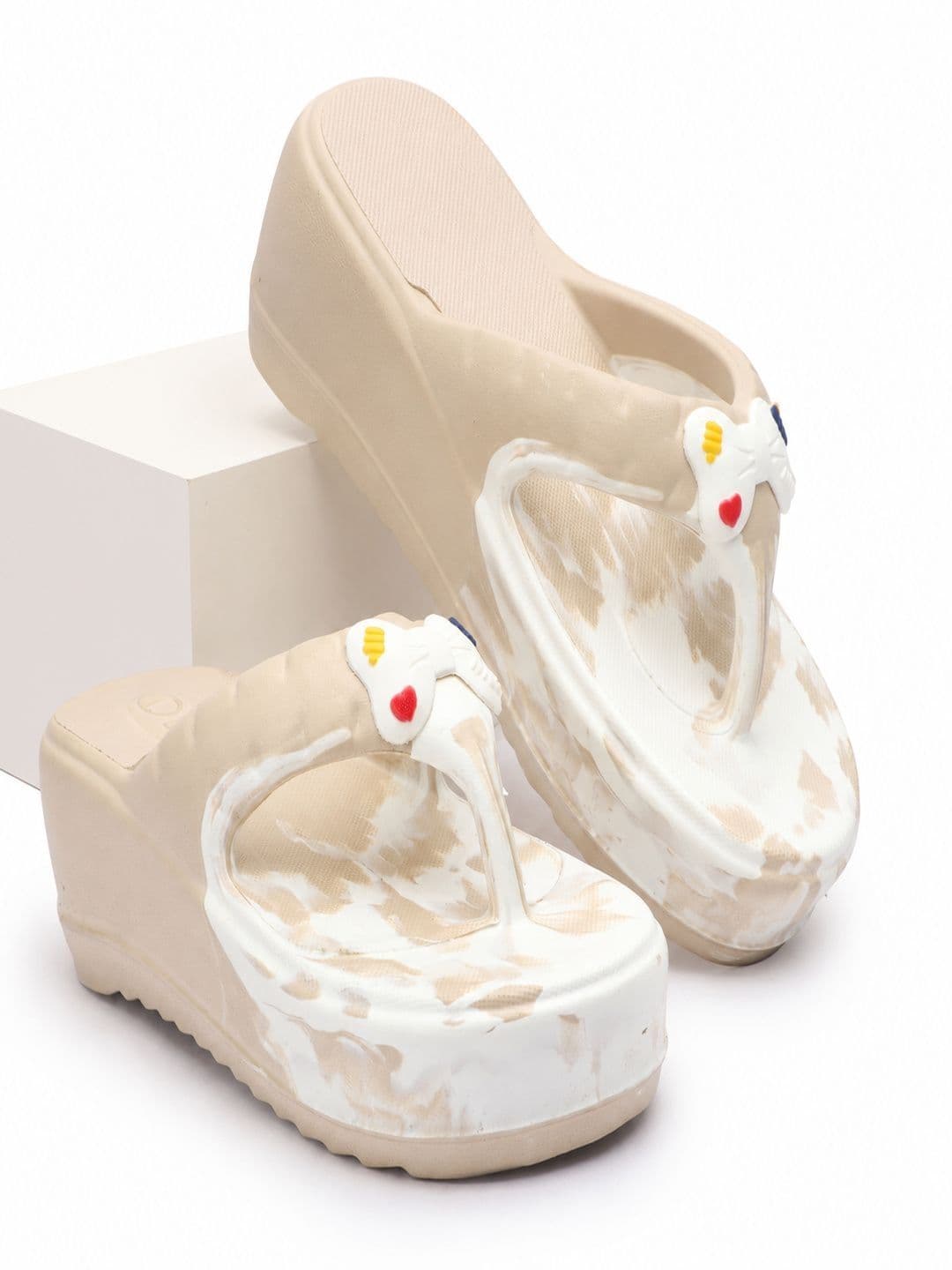 FIVEFEB Women Printed Sliders - view 1