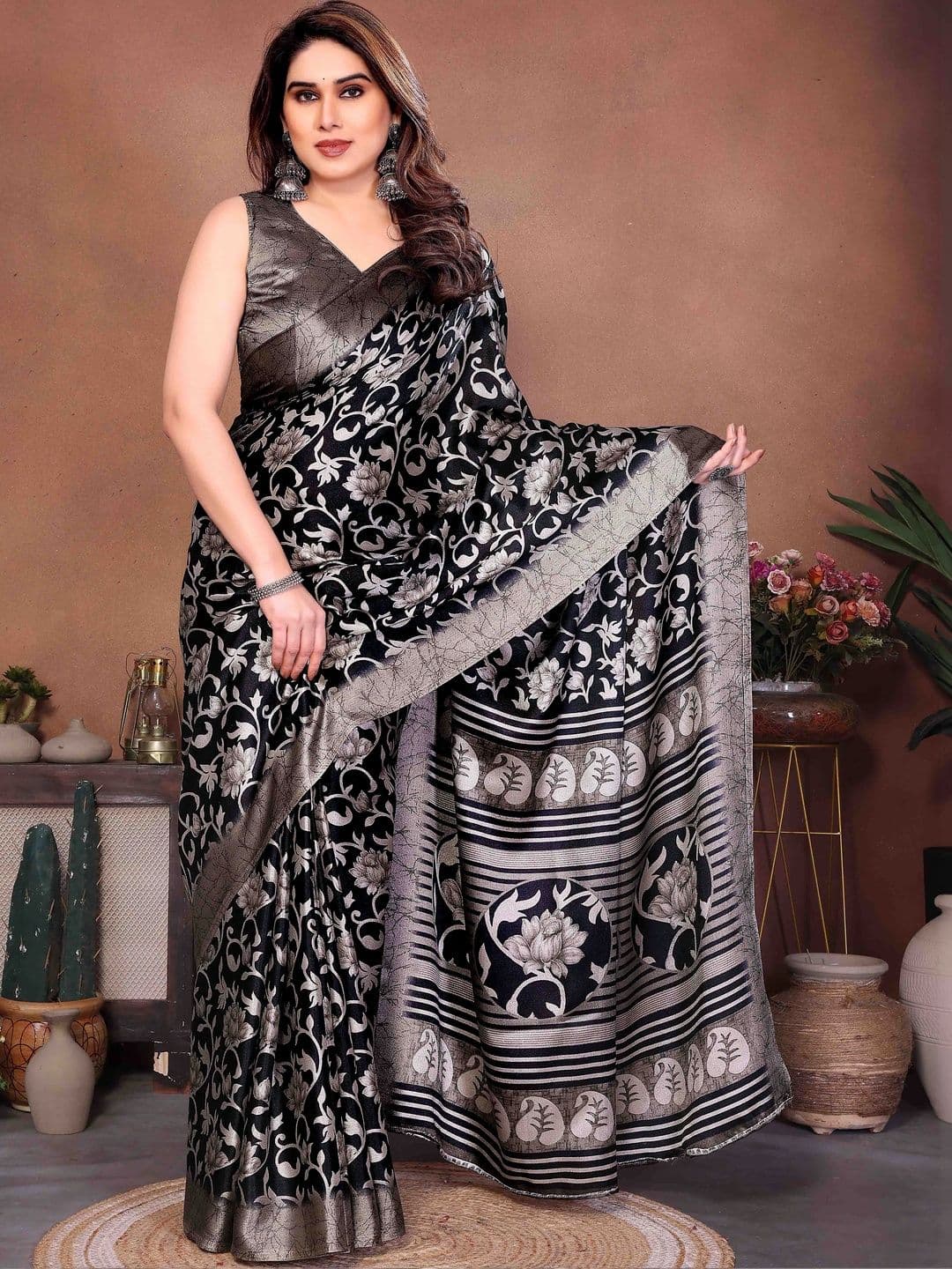 KING VULTURE Floral Saree - view 1