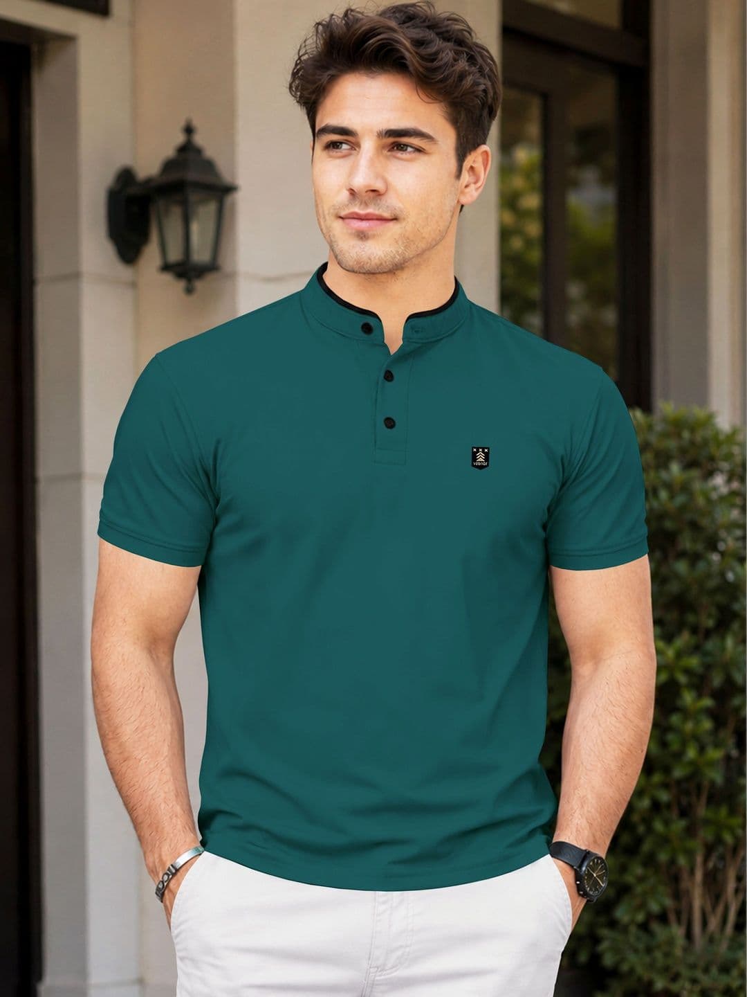 VeBNoR Men Brand Logo Mandarin Collar T-shirt - view 1