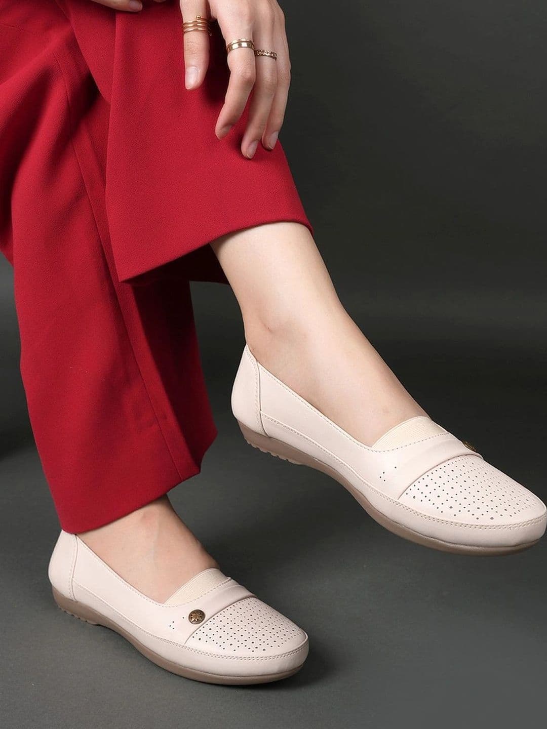 Moda Rapido Women Perforations Loafers - view 1