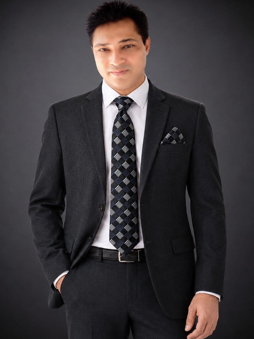 VOICI Men Checked Broad Tie - view 1