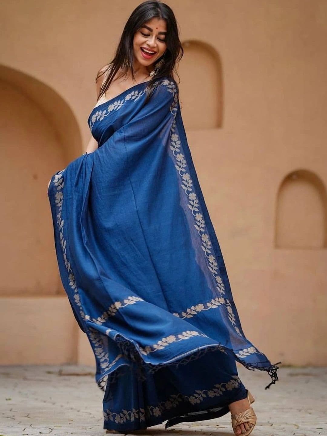 DarKau Pure Linen Designer Chanderi Saree - view 1