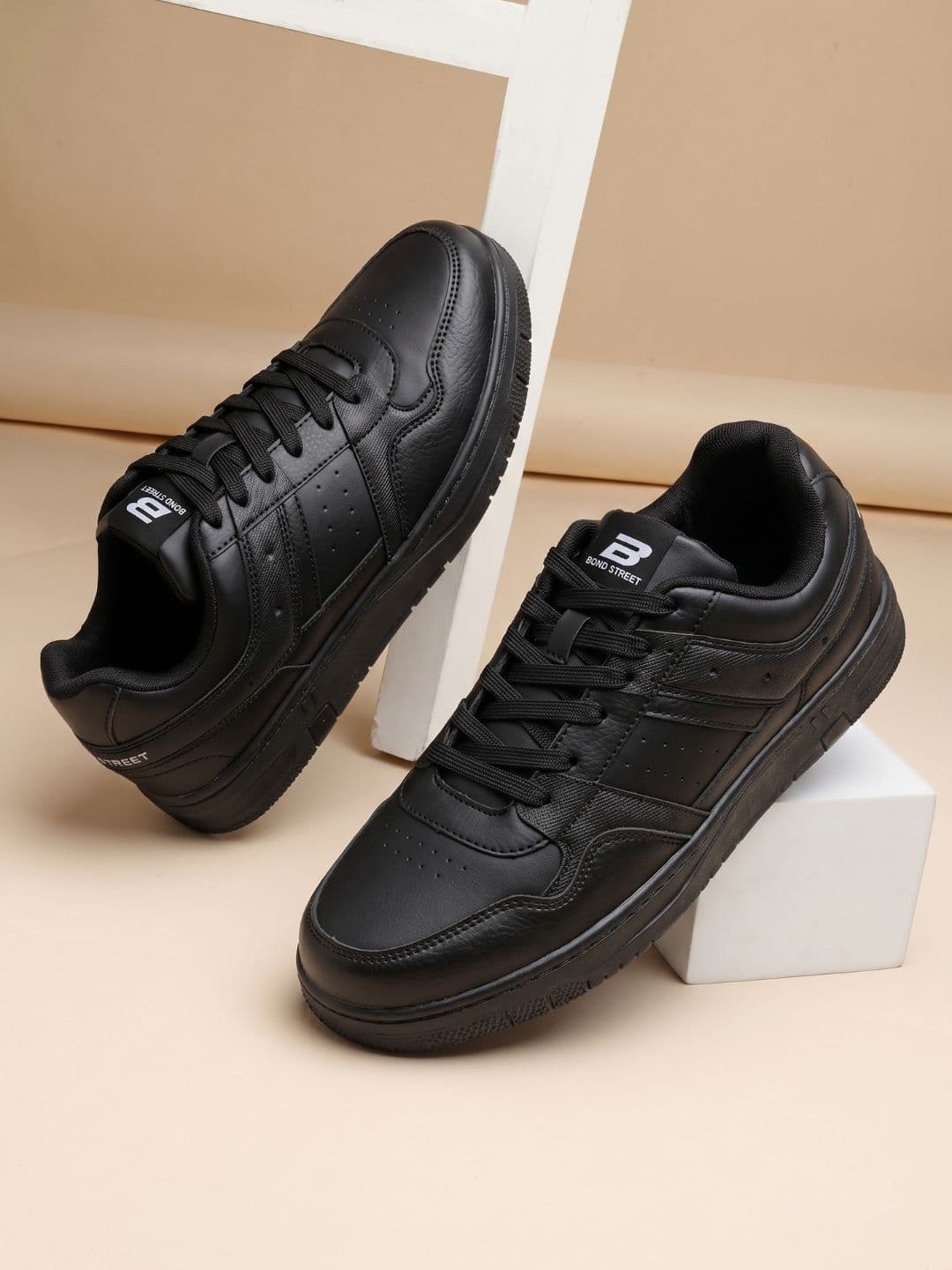 Bond Street By Red Tape Men PU Sneakers - view 1