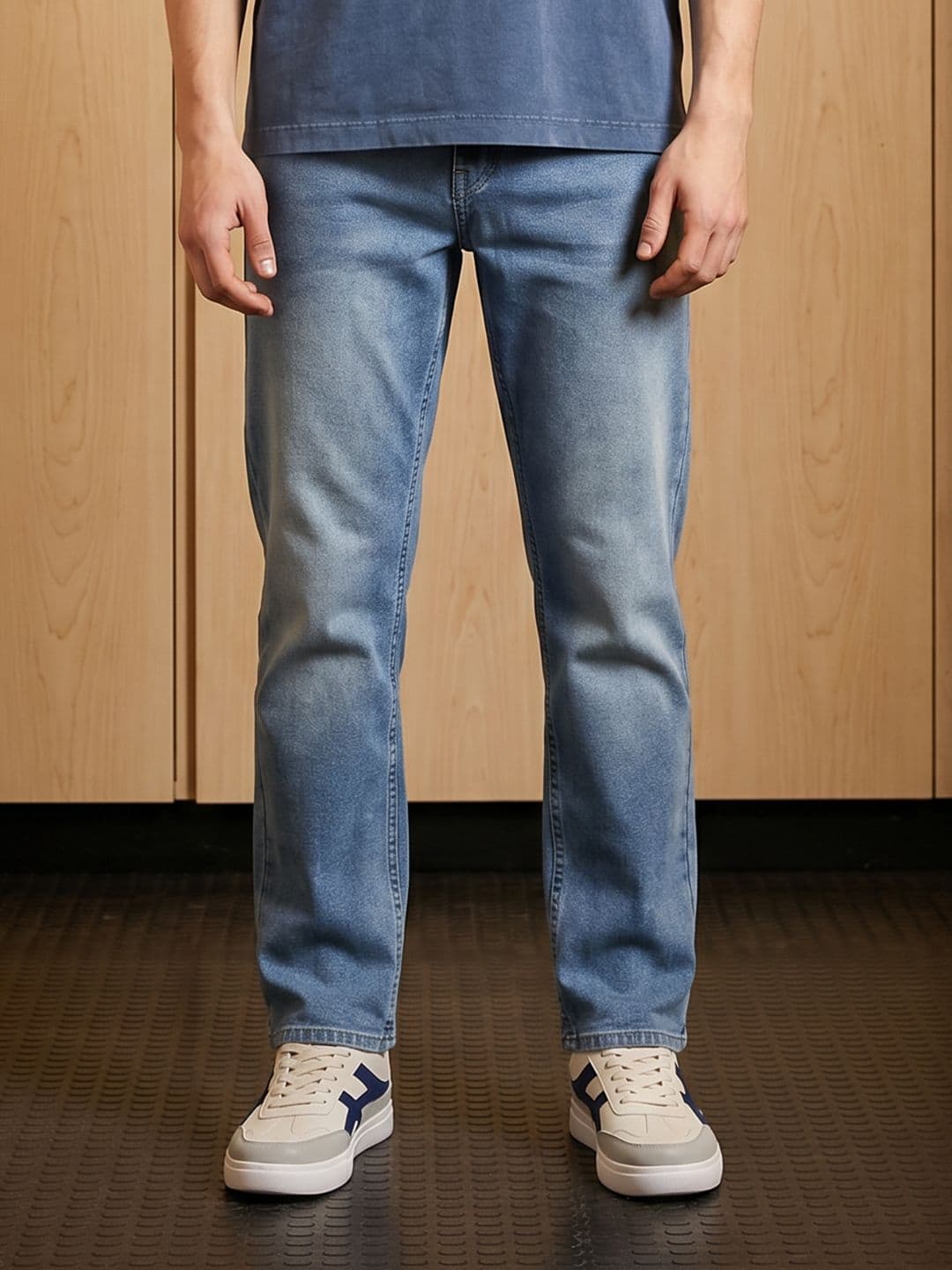 Aeropostale Men Straight Fit Stretchable Jeans - view 1