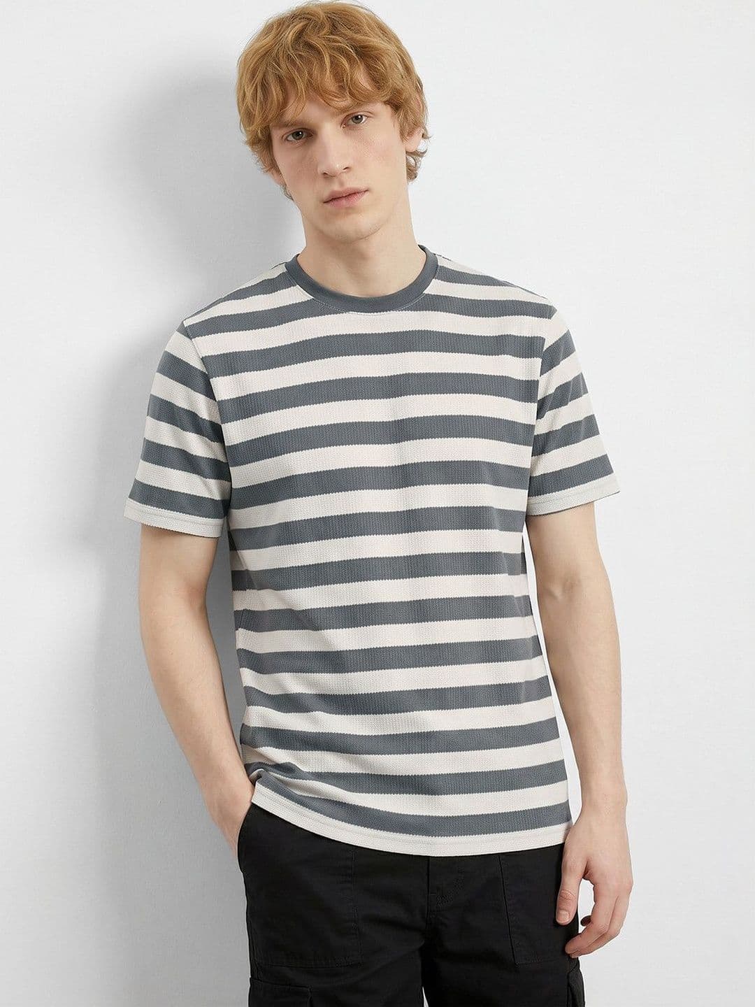R&B Men Striped T-shirt - view 1