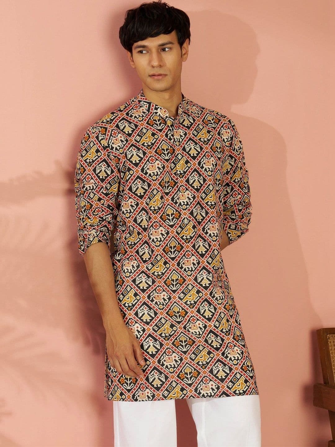 VASTRAMAY Men Black Cotton Patola Printed Mid-Length Kurta - view 1