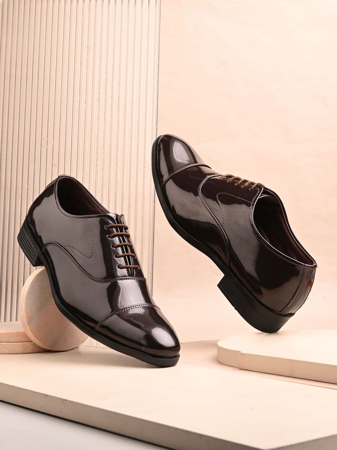Azzaro Black Men Round Toe Lace-Ups Formal Oxfords - view 1