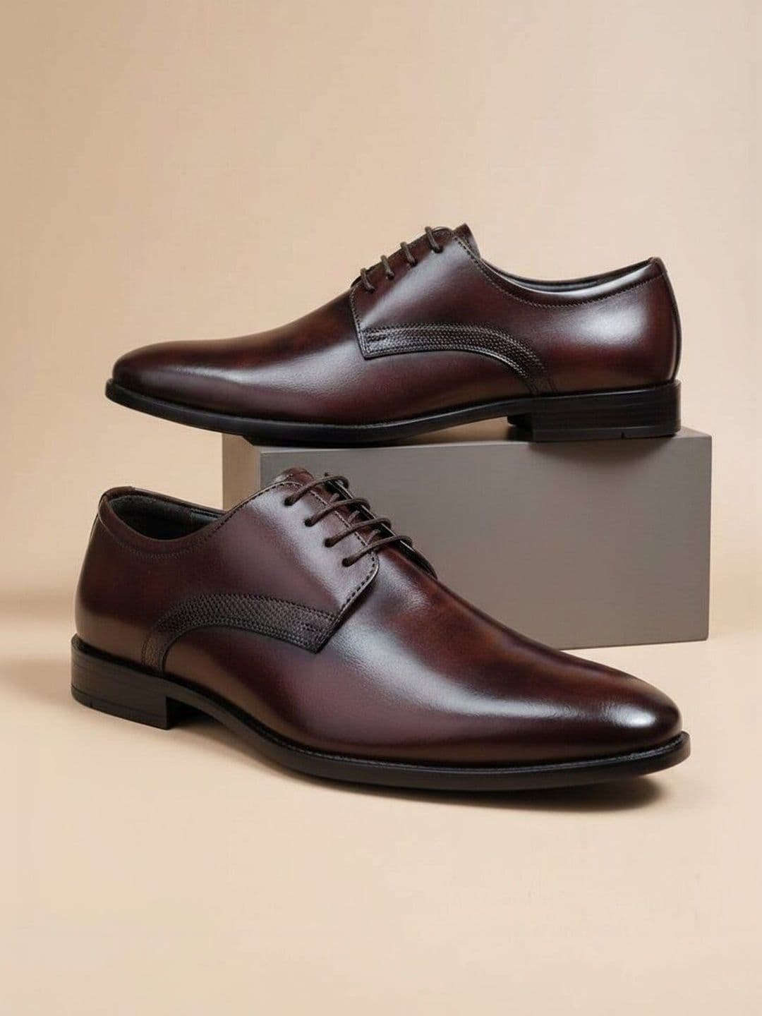 Zuliva Men Textured Pointed Toe Lace-Ups Formal Derbys - view 1