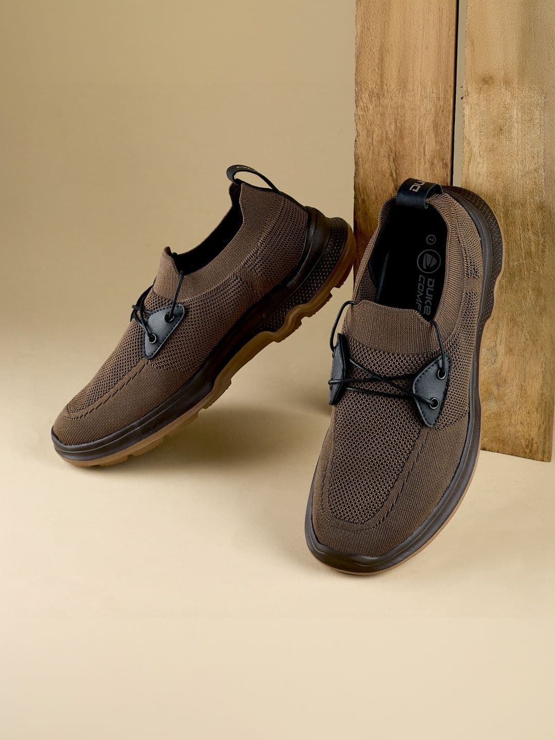 Duke Men Textile Walking Shoes - view 1