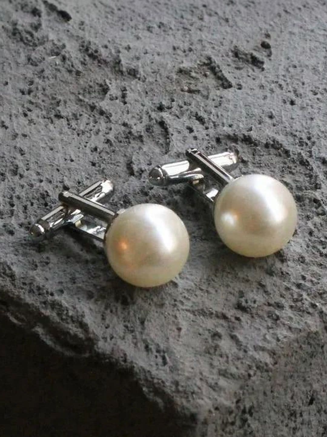 PALSONA Contemporary Cufflink - view 1