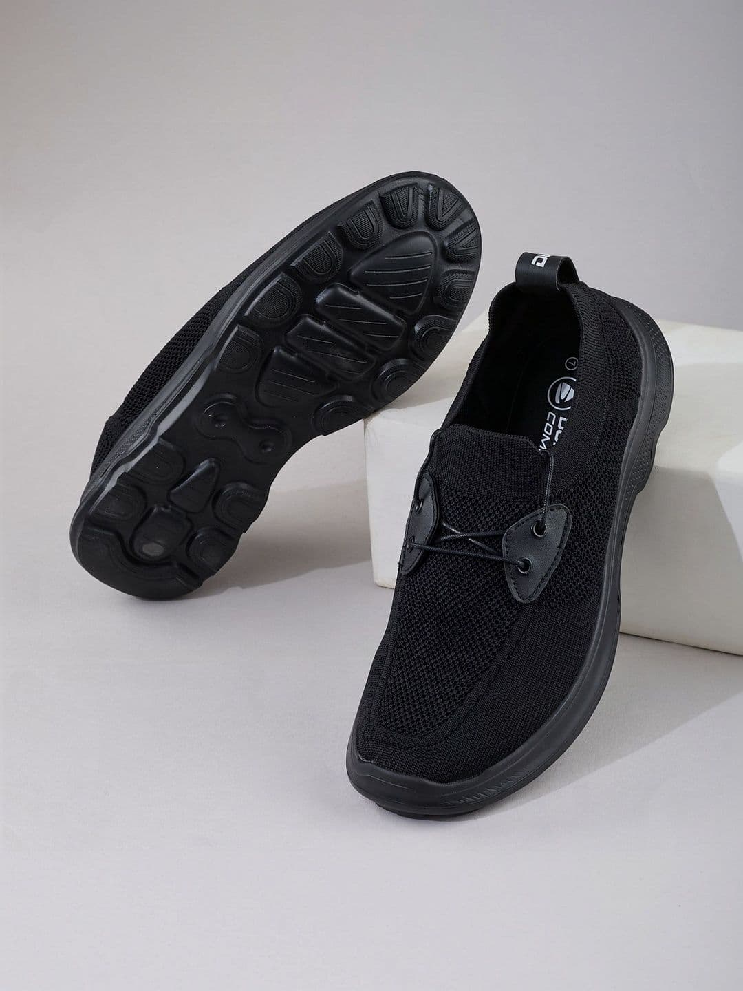 Duke Men Textile Walking Shoes - view 1