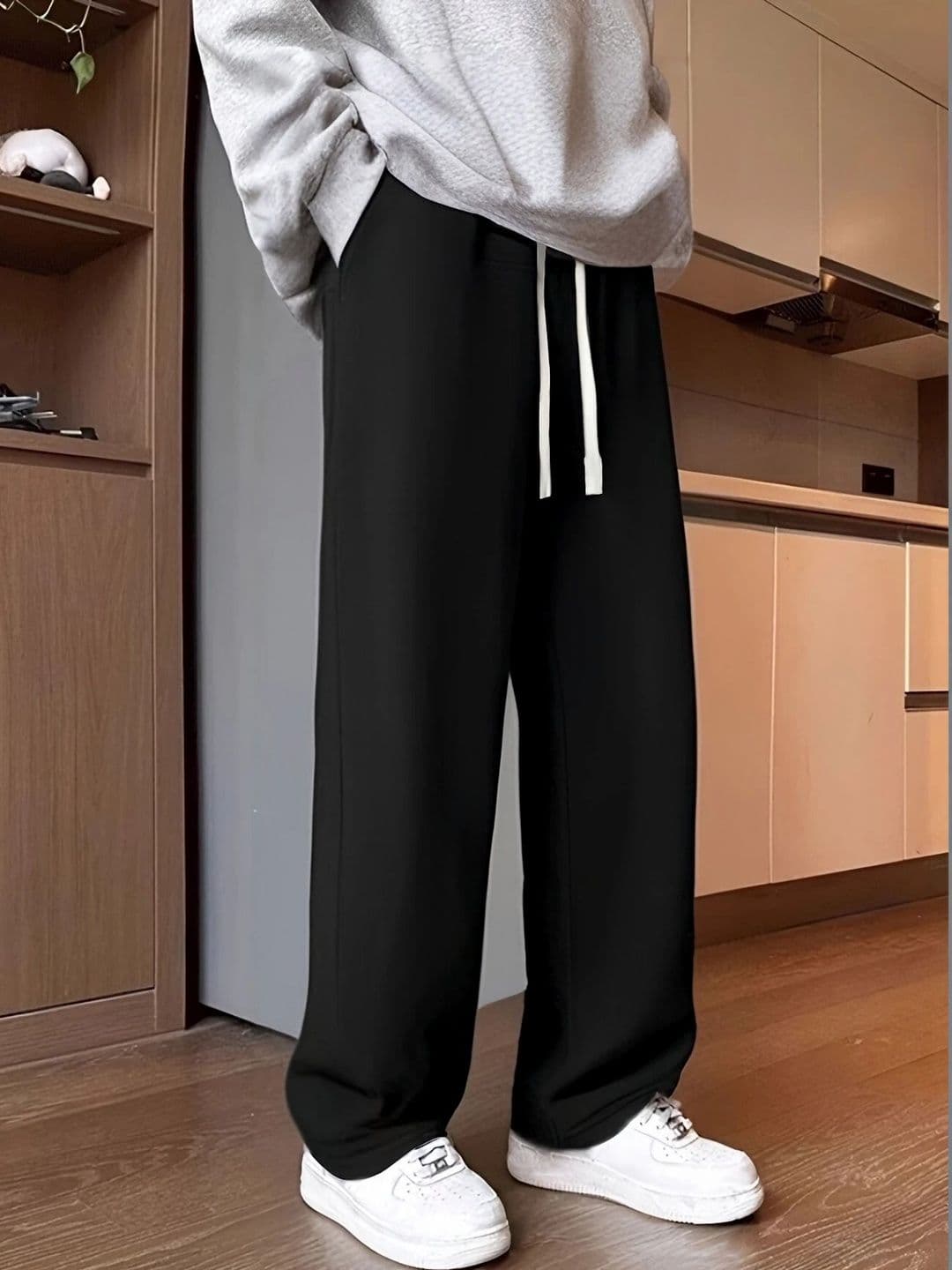 Klowvila Fashion Men Loose Fit High-Rise Easy Wash Trousers - view 1