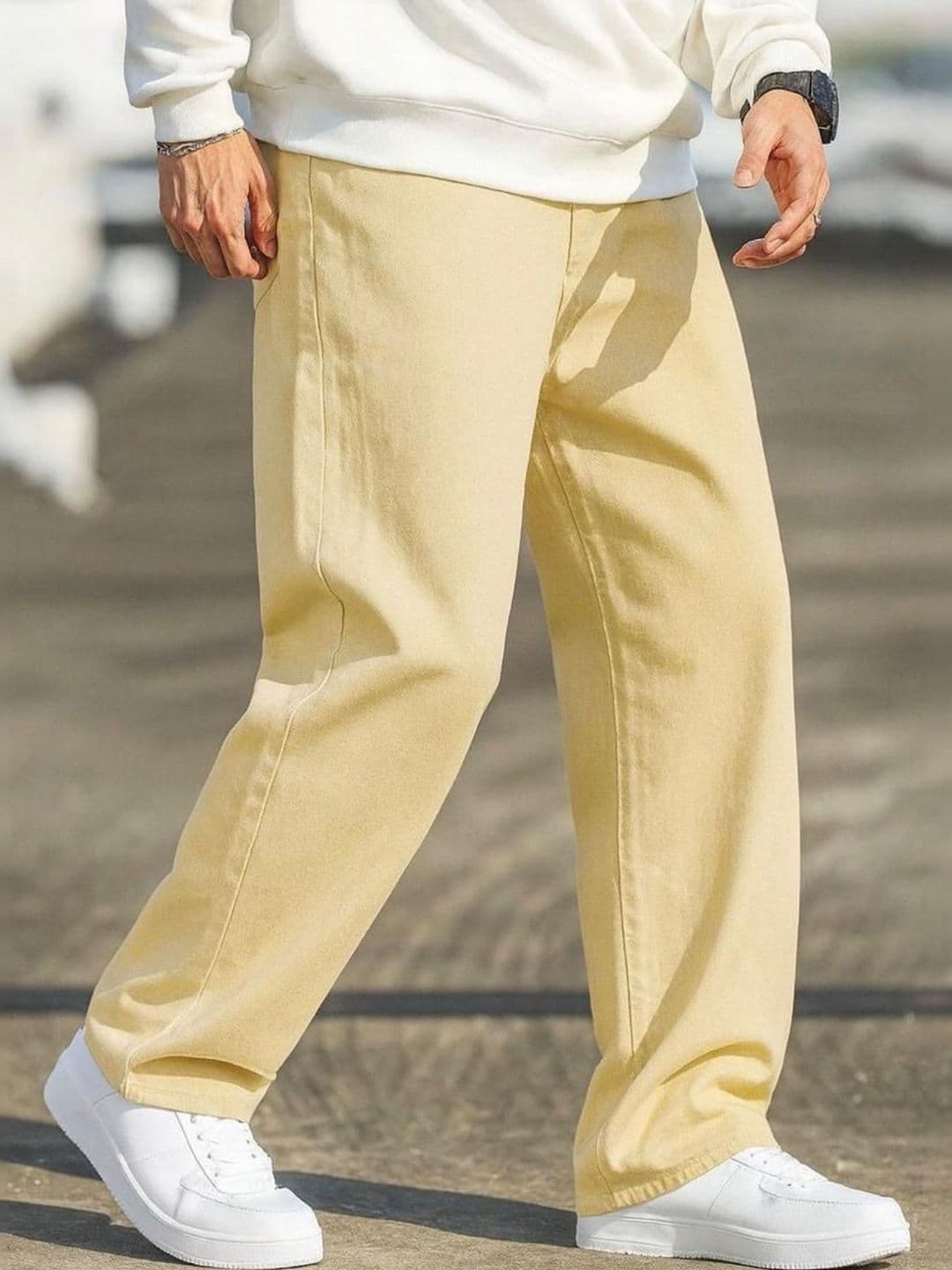 DASHING FIT Men Relaxed Fit Mid-Rise Stretchable Jeans - view 1