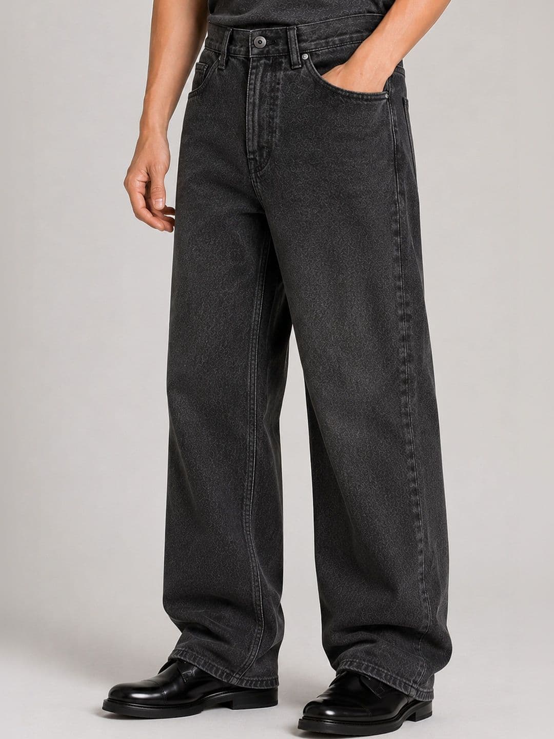 HERE&NOW Men Comfort Relaxed Fit Mid-Rise Jeans - view 1