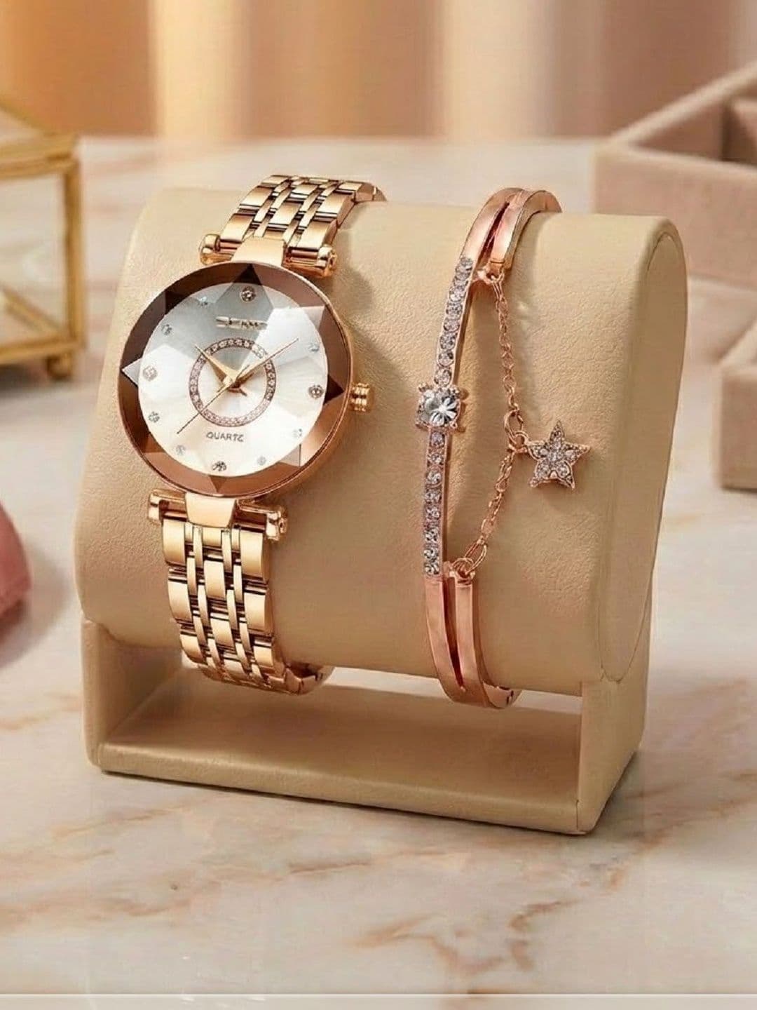 WATCHSTAR Women Dial & Stainless Steel Bracelet Style Straps Analogue Watch - view 1