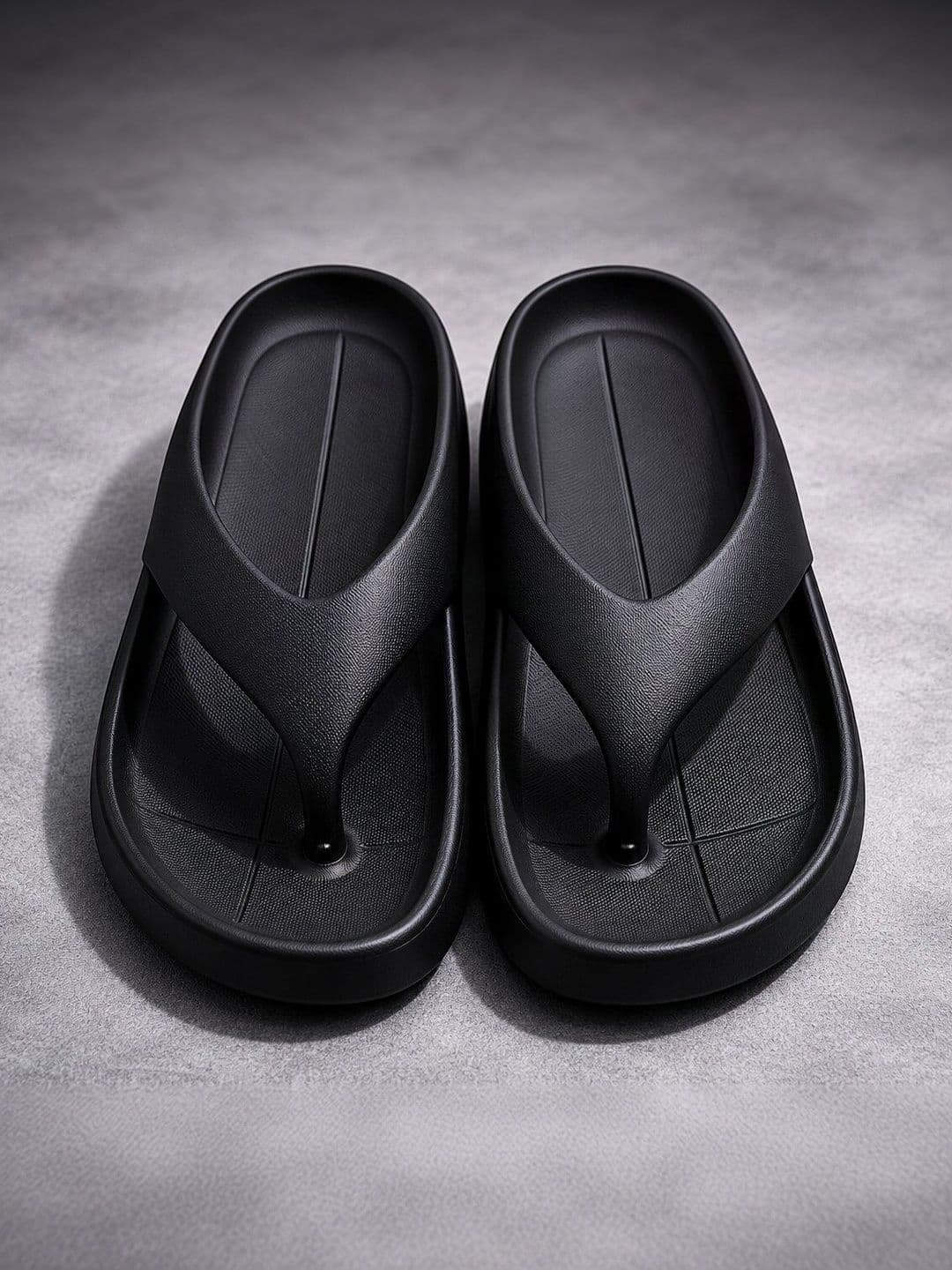 VOOLIO Men Thong Flip-Flops - view 1