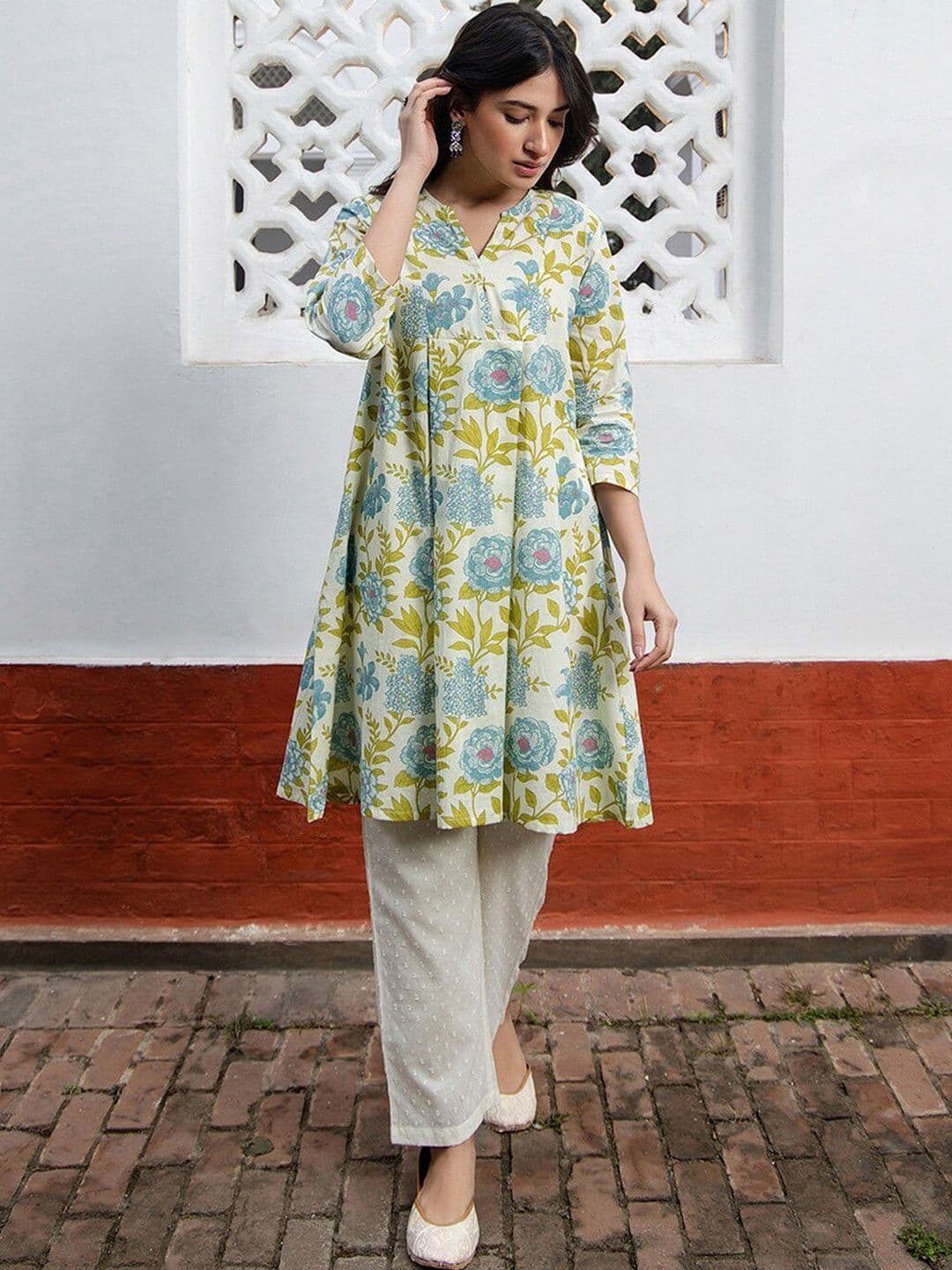 Janasya Women's Off White Pure Cotton Floral Printed Regular Tunic - view 1