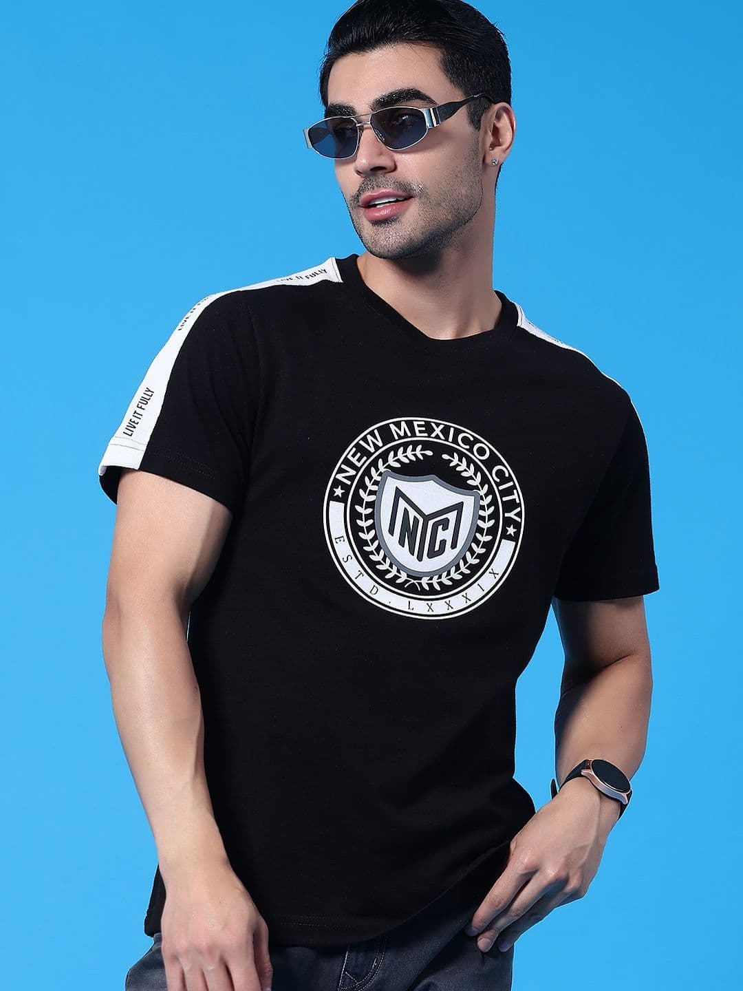V-Mart Men Colourblocked T-shirt - view 1
