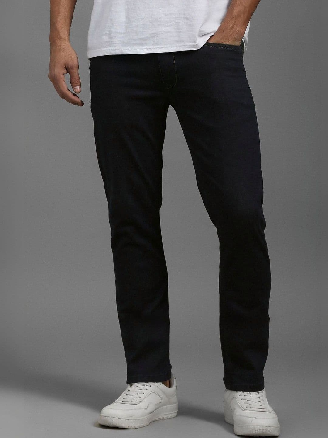 Louis Philippe Jeans Men Black Dark Slim Fit Jeans - view 1